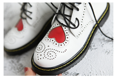 2017秋季新款雕花短靴厚底粗跟靴子馬丁女靴女鞋 東材靴子型號(hào)【價(jià)格 圖片 品牌 報(bào)價(jià)】-蘇寧易購力盾服飾鞋帽專營(yíng)店