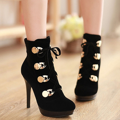 八款時尚長靴讓你腳下生輝